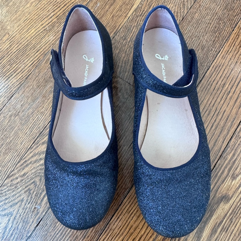 Jacadi Girls navy Mary Janes size 32